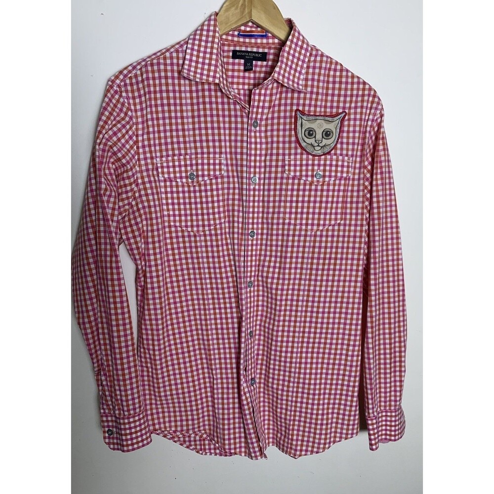Banana Republic Mens Button Up Shirt Medium Red Blue Plaid Long Sleeve Cat Patch